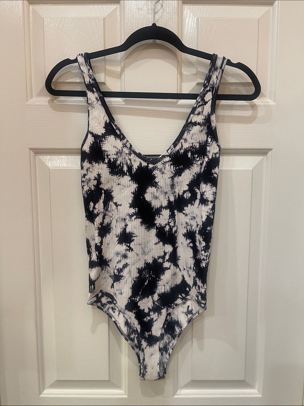 Aura - Tie-Dye Ribbed Scoop Neck Bodysuit S:M/L
